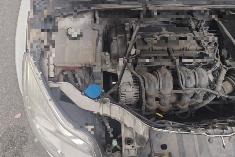 Used Ford Focus 2012 Sedan 1.6L Manual Comfort Model Engine Bay Right