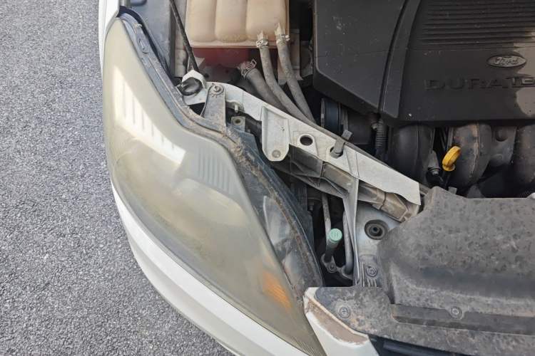Used Ford Focus 2012 Hatchback Classic 1.8L Automatic Base Model Engine Bay Right