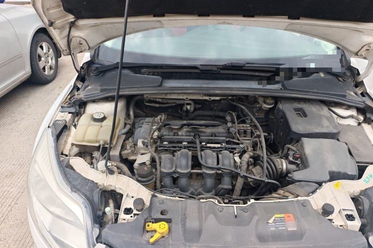 Used Ford Focus 2012 Hatchback 1.6L Automatic Comfort Model Engine Bay Right