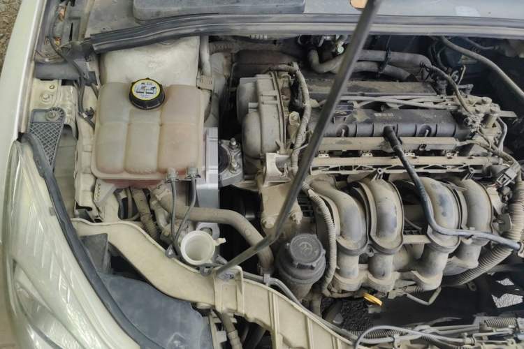 Used Ford Focus 2012 Hatchback 1.6L Automatic Comfort Model Engine Bay Right