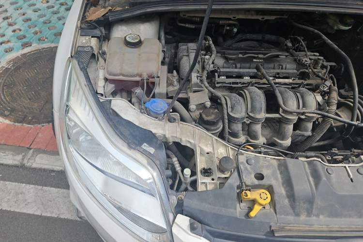 Used Ford Focus 2012 Sedan 1.6L Automatic Fashion Edition Engine Bay Right