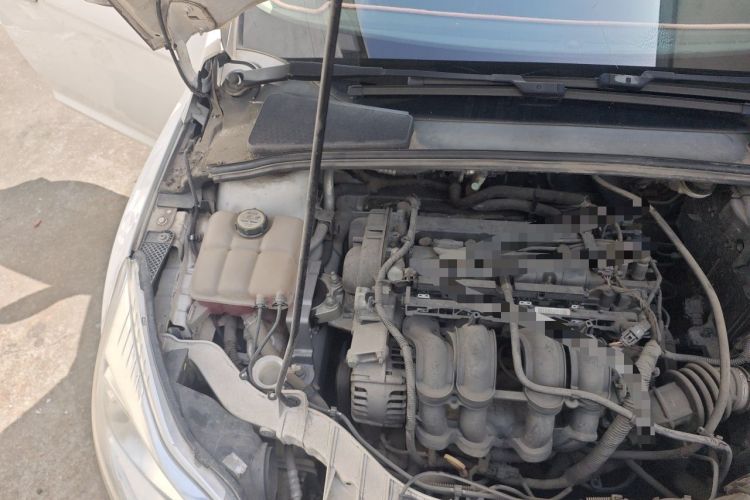 Used Ford Focus 2012 Sedan 1.6L Manual Fashion Edition Engine Bay Right