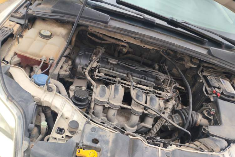 Used Ford Focus 2012 Sedan 1.6L Automatic Comfort Model Engine Bay Right
