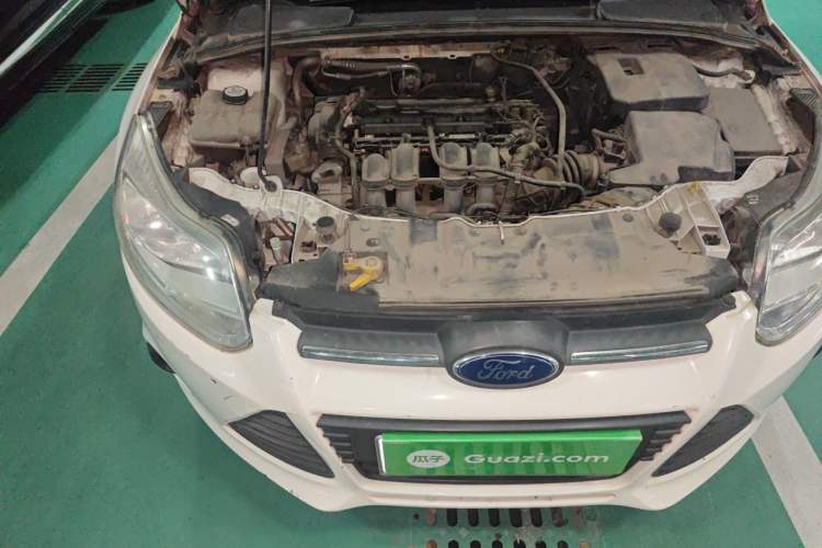 Used Ford Focus 2012 Sedan 1.6L Manual Comfort Model Engine Bay Right