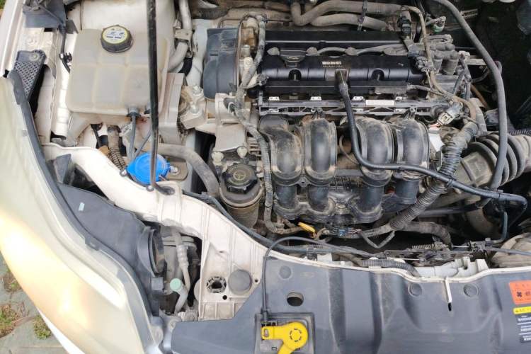 Used Ford Focus 2012 Sedan 1.6L Automatic Comfort Model Engine Bay Right
