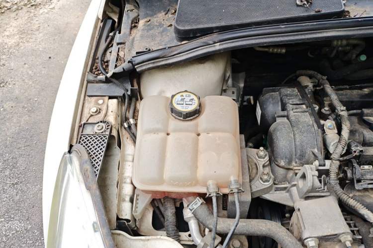 Used Ford Focus 2012 Hatchback 1.6L Automatic Fashion Edition Engine Bay Right