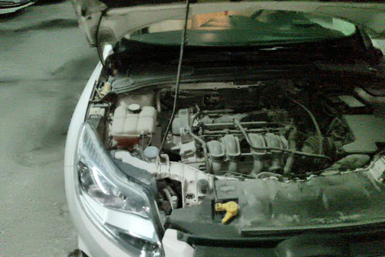 Used Ford Focus 2012 Sedan 1.6L Manual Comfort Model Engine Bay Right