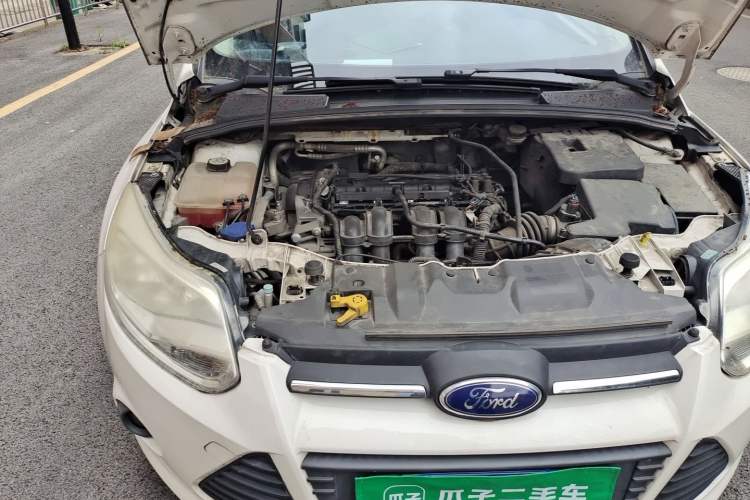Used Ford Focus 2012 Hatchback 1.6L Manual Comfort Model Engine Bay Right