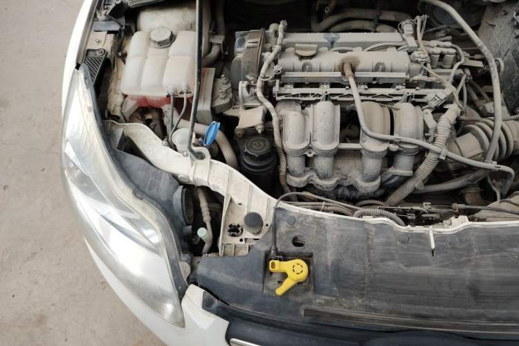 Used Ford Focus 2012 Sedan 1.6L Automatic Fashion Edition Engine Bay Right