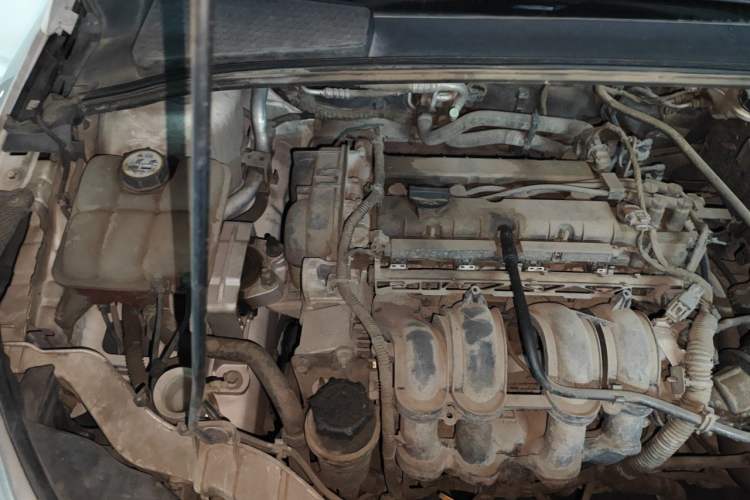 Used Ford Focus 2012 Hatchback 1.6L Automatic Comfort Model Engine Bay Right