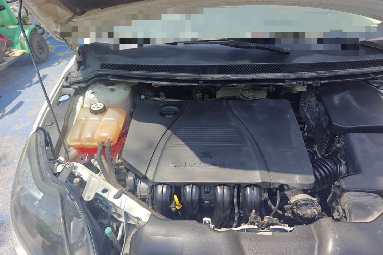 Used Ford Focus 2012 Hatchback Classic 1.8L Automatic Fashion Edition Engine Bay Right