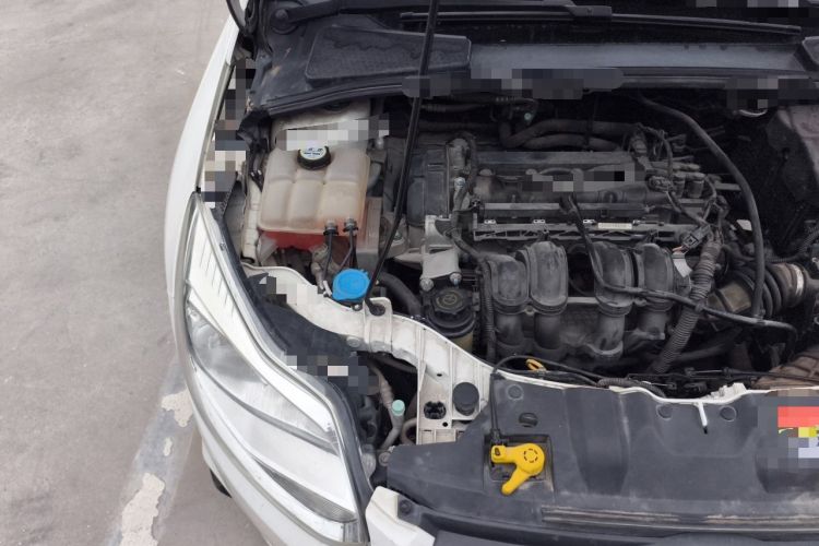 Used Ford Focus 2012 Hatchback 1.6L Automatic Comfort Model Engine Bay Right