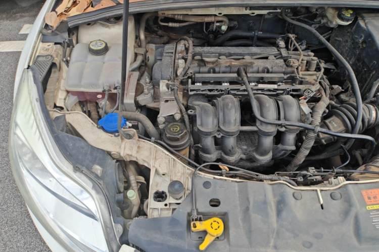 Used Ford Focus 2012 Hatchback 1.6L Automatic Fashion Edition Engine Bay Right