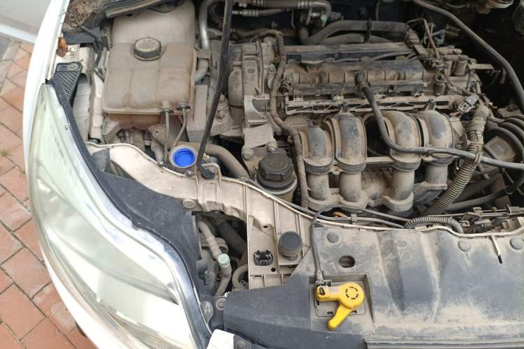 Used Ford Focus 2012 Hatchback 1.6L Automatic Comfort Model Engine Bay Right