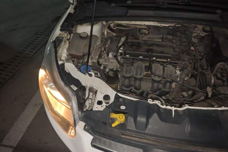 Used Ford Focus 2012 Sedan 1.6L Automatic Fashion Edition Engine Bay Right