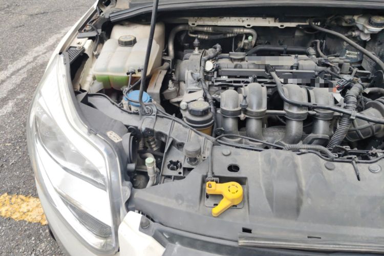 Used Ford Focus 2012 Hatchback 1.6L Automatic Comfort Model Engine Bay Right