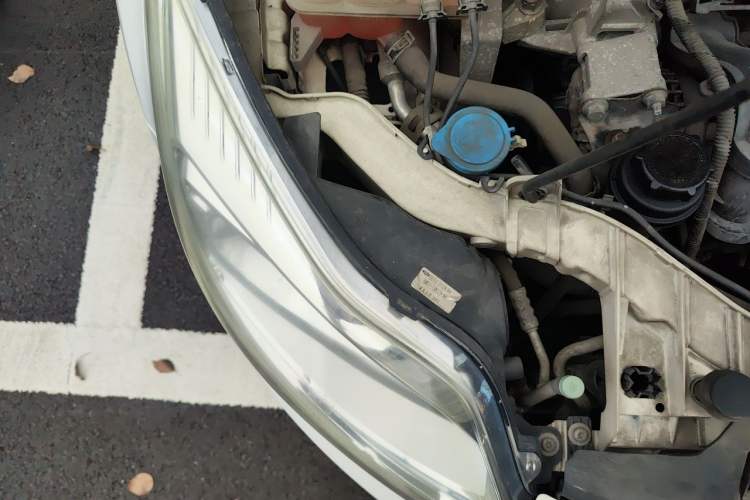 Used Ford Focus 2012 Sedan 1.6L Automatic Comfort Model Engine Bay Right