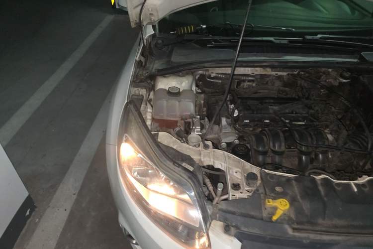 Used Ford Focus 2012 Sedan 1.6L Automatic Fashion Edition Engine Bay Right