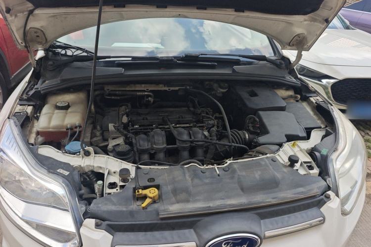 Used Ford Focus 2012 Hatchback 1.6L Automatic Fashion Edition Engine Bay