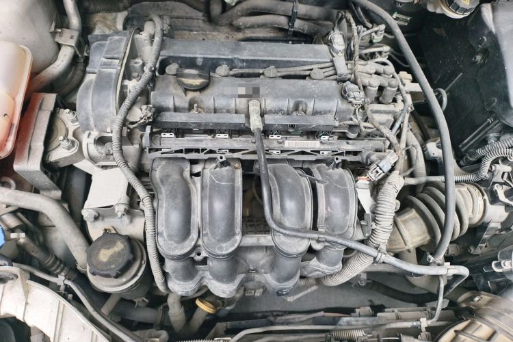 Used Ford Focus 2012 Sedan 1.6L Automatic Fashion Edition Engine Bay