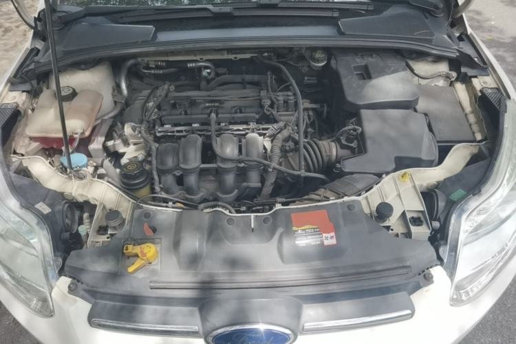 Used Ford Focus 2012 Hatchback 1.6L Automatic Fashion Edition Engine Bay