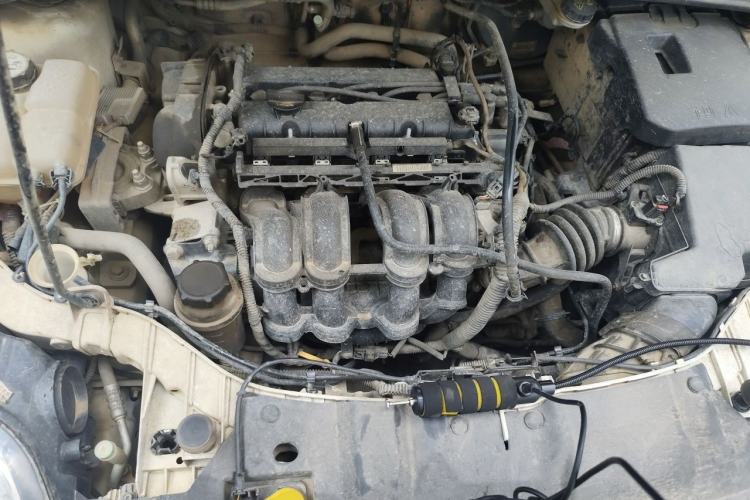 Used Ford Focus 2012 Sedan 1.6L Automatic Fashion Edition Engine Bay
