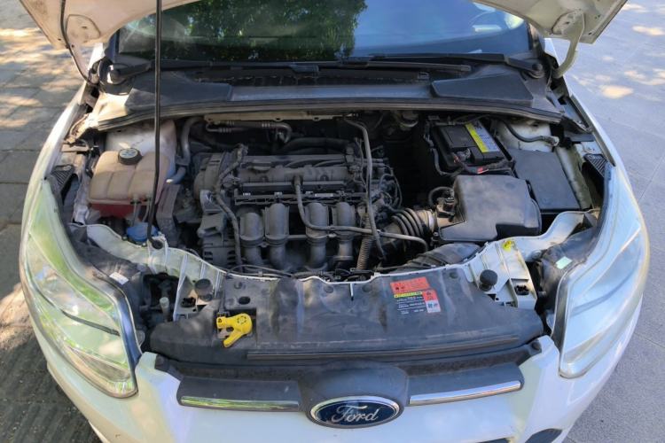 Used Ford Focus 2012 Hatchback 1.6L Manual Comfort Model Engine Bay