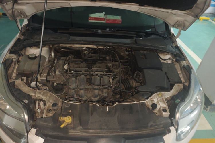 Used Ford Focus 2012 Sedan 1.6L Automatic Comfort Model Engine Bay