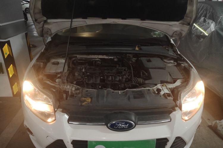 Used Ford Focus 2012 Hatchback 1.6L Automatic Fashion Edition Engine Bay