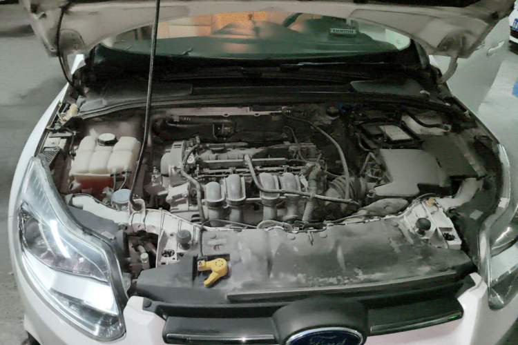 Used Ford Focus 2012 Sedan 1.6L Manual Comfort Model Engine Bay