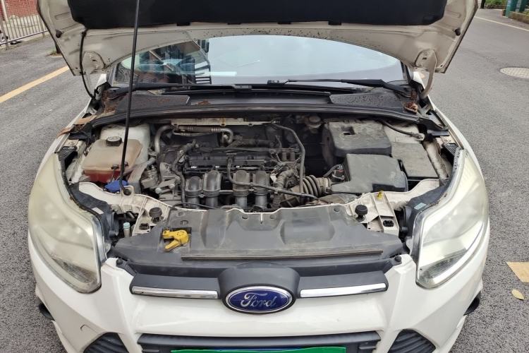Used Ford Focus 2012 Hatchback 1.6L Manual Comfort Model Engine Bay