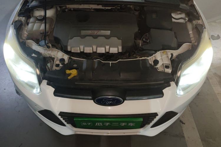Used Ford Focus 2012 Sedan 1.6L Automatic Fashion Edition Engine Bay