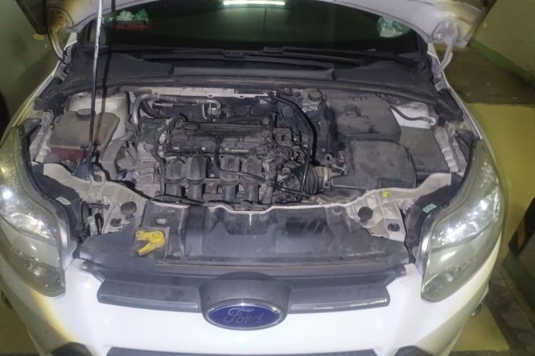 Used Ford Focus 2012 Hatchback 1.6L Manual Fashion Edition Engine Bay