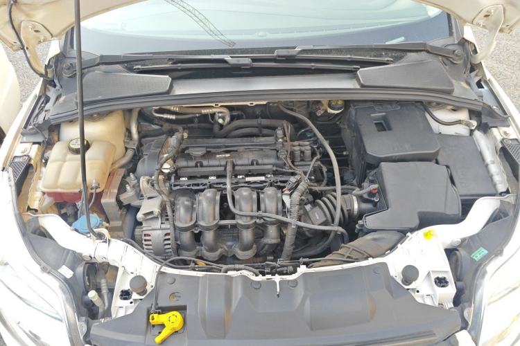 Used Ford Focus 2012 Sedan 1.6L Manual Fashion Edition Engine Bay
