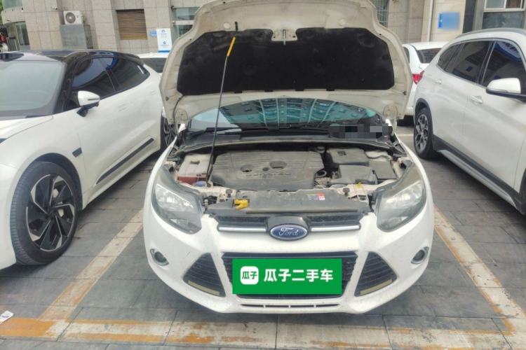 Used Ford Focus 2012 Hatchback 2.0L Manual Luxury Sport Model Engine Bay