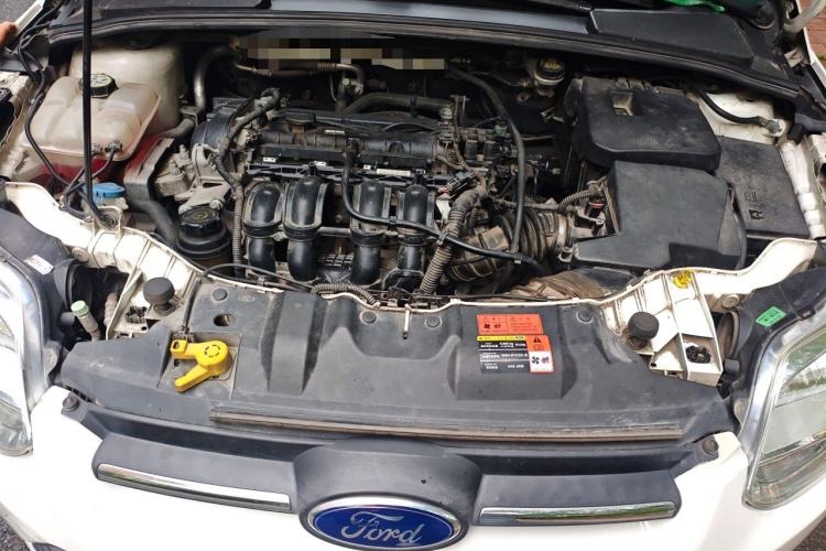 Used Ford Focus 2012 Sedan 1.6L Automatic Fashion Edition Engine Bay