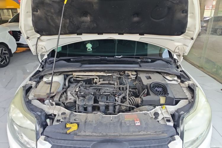 Used Ford Focus 2012 Hatchback 1.6L Automatic Comfort Model Engine Bay