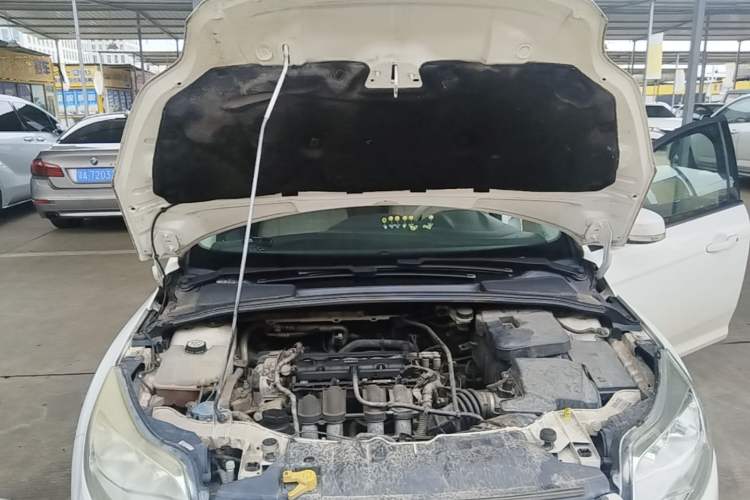 Used Ford Focus 2012 Hatchback 1.6L Automatic Comfort Model Engine Bay