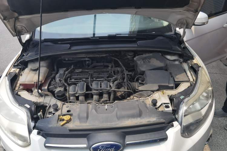 Used Ford Focus 2012 Hatchback 1.6L Automatic Fashion Edition Engine Bay