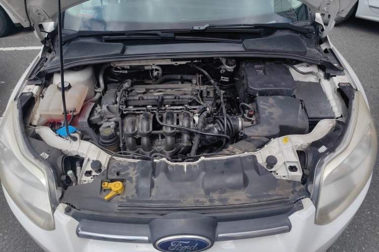 Used Ford Focus 2012 Hatchback 1.6L Automatic Fashion Edition Engine Bay