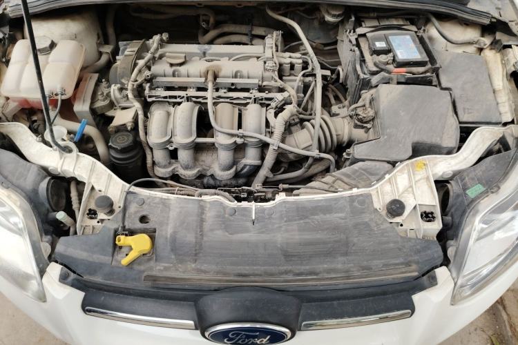 Used Ford Focus 2012 Sedan 1.6L Automatic Fashion Edition Engine Bay