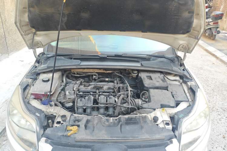 Used Ford Focus 2012 Hatchback 1.6L Automatic Fashion Edition Engine Bay