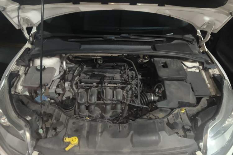Used Ford Focus 2012 Hatchback 1.6L Automatic Comfort Model Engine Bay