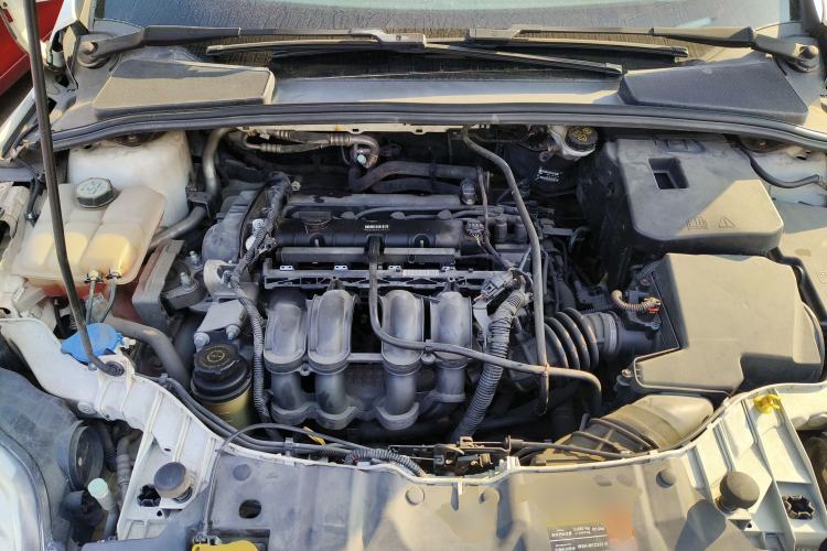 Used Ford Focus 2012 Sedan 1.6L Automatic Fashion Edition Engine Bay