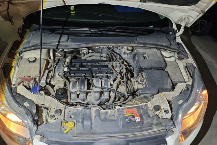 Used Ford Focus 2012 Hatchback 1.6L Automatic Fashion Edition Engine Bay