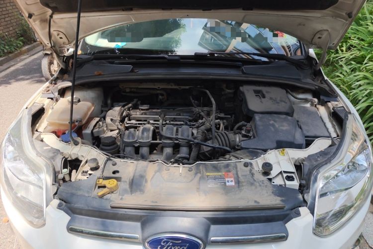 Used Ford Focus 2012 Sedan 1.6L Automatic Fashion Edition Engine Bay