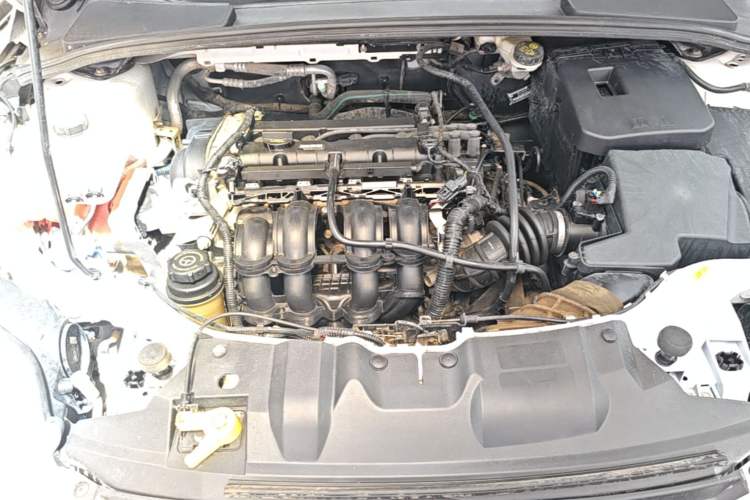 Used Ford Focus 2012 Hatchback 1.6L Automatic Comfort Model Engine Bay