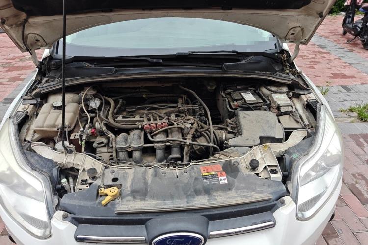 Used Ford Focus 2012 Sedan 1.6L Manual Comfort Model Engine Bay
