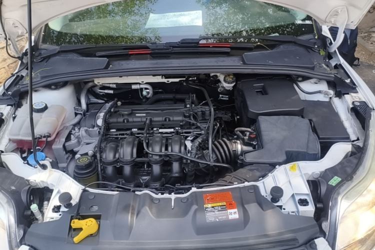 Used Ford Focus 2012 Sedan 1.6L Automatic Comfort Model Engine Bay