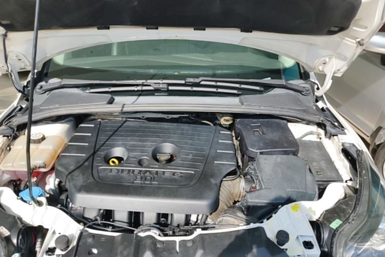 Used Ford Focus 2012 Hatchback 2.0L Automatic Luxury Sport Model Engine Bay